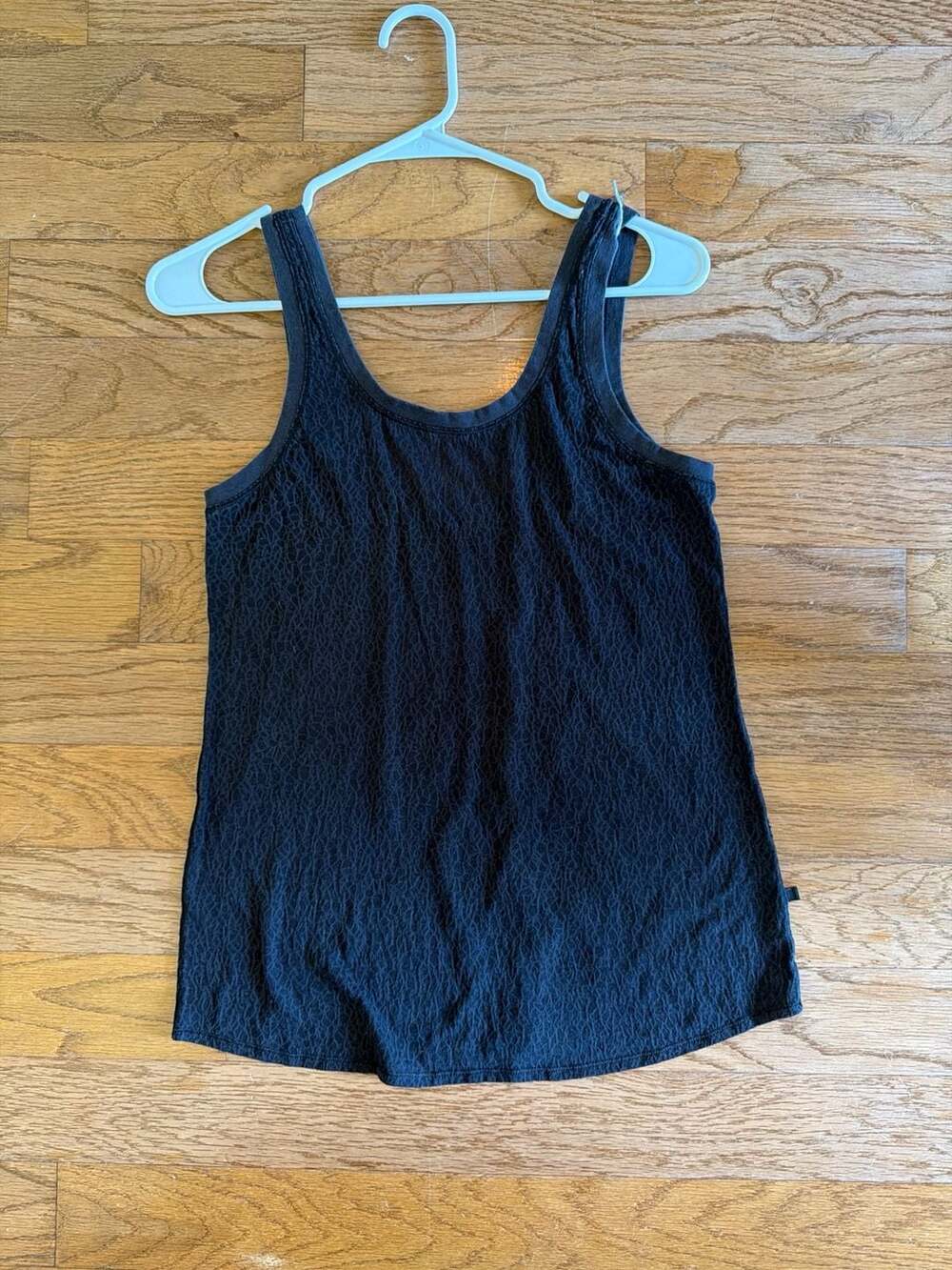 Lululemon Black Textured Scoop Neck Tank Top x small